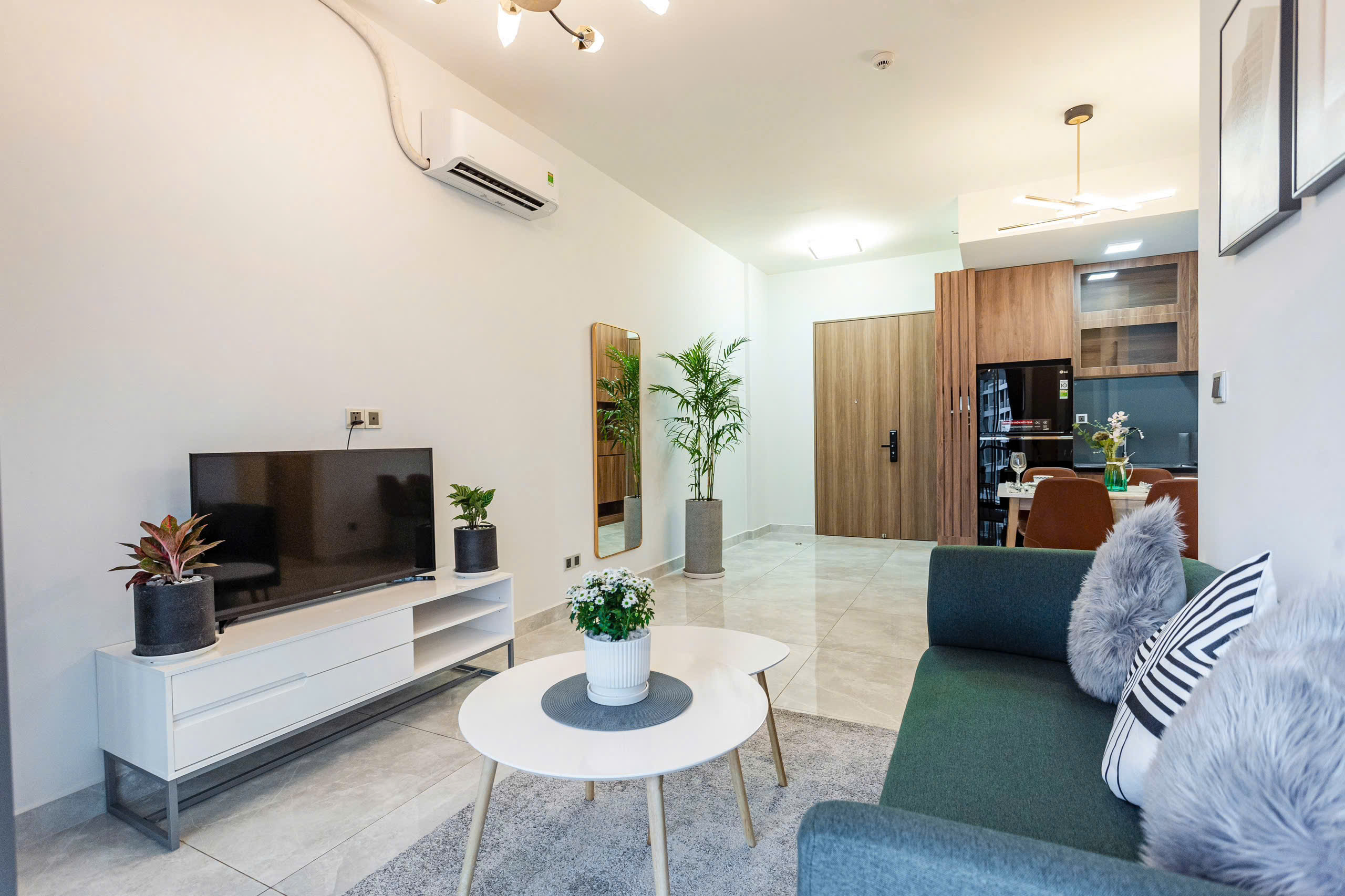 Căn hộ 77m² – 2PN 2WC, HĐMB 95%, Ô Xe Trệt, Bán Độc Quyền