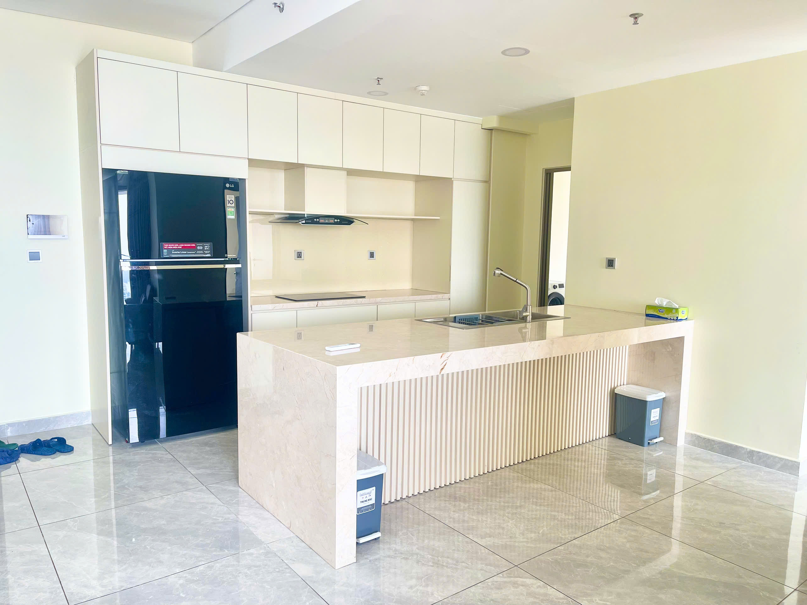 Căn hộ 117m² – 3PN, Nhà Đẹp, Có Pass Xem Nhà, Full Nội Thất – Cho Thuê 2.000 USD