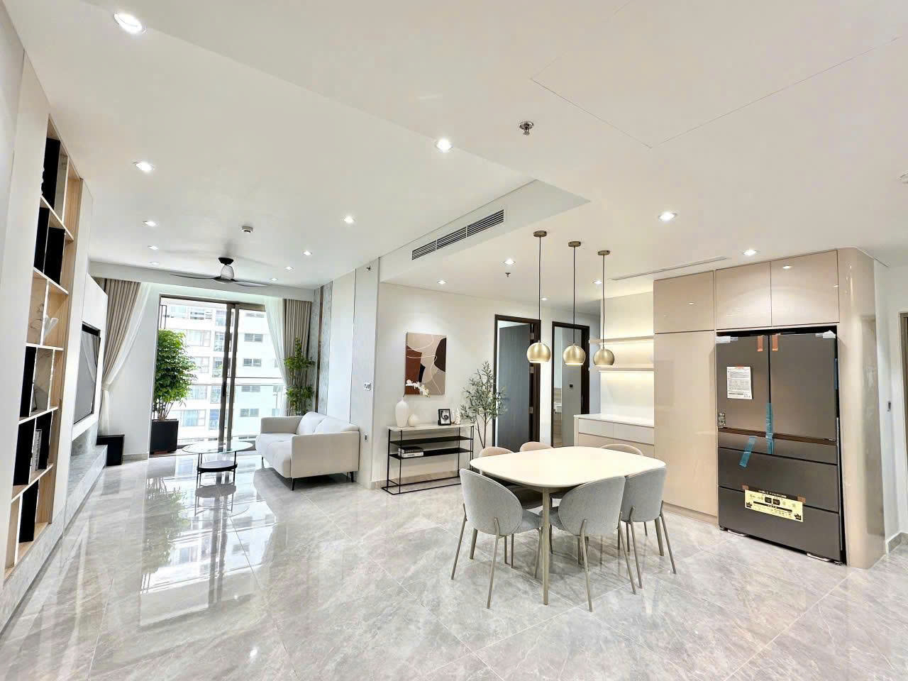 Căn hộ 124m² – 3PN 2WC, Full Nội Thất, View Sông, Ô Xe Hầm, Giá Bán All In