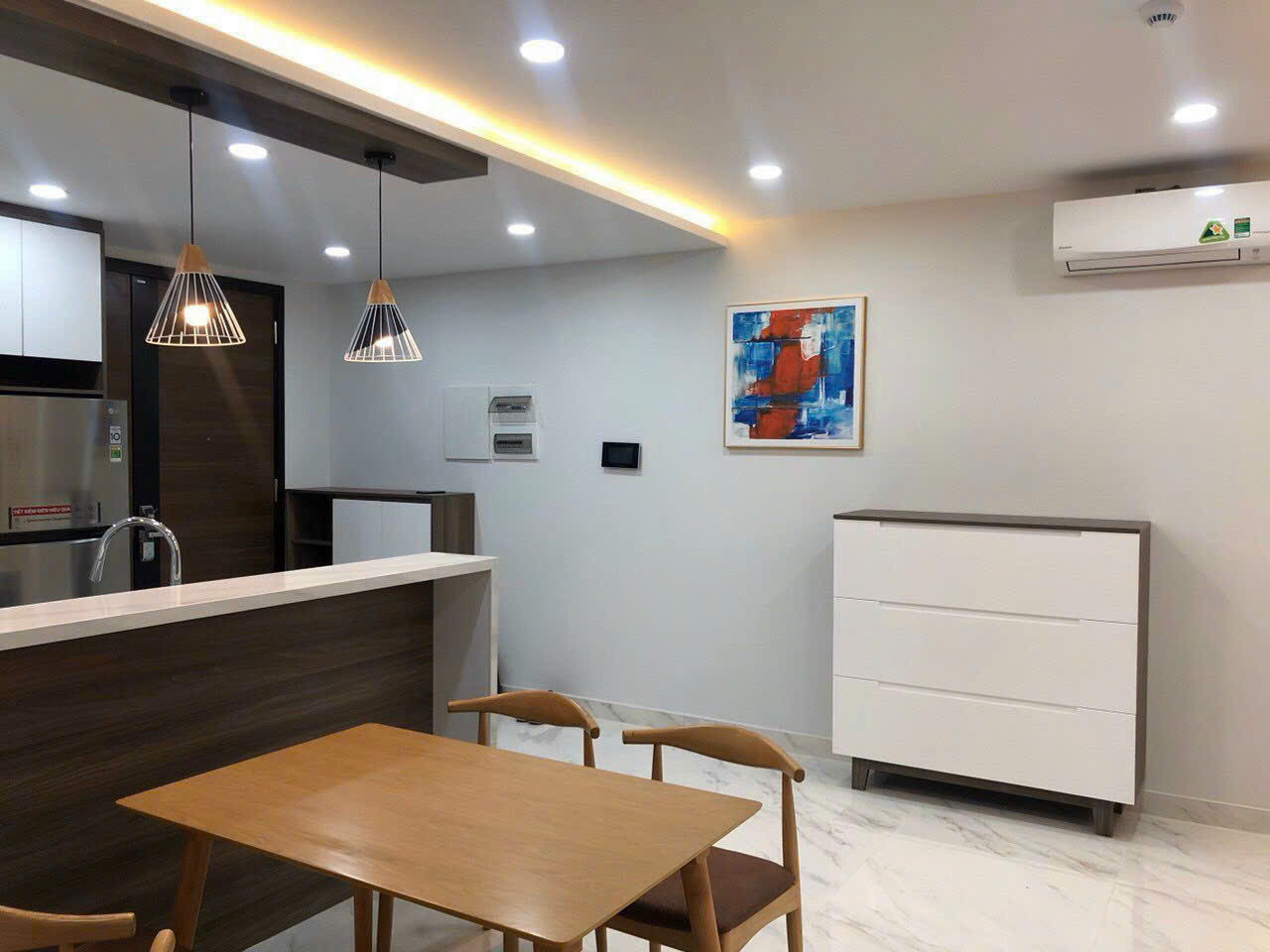 Cho Thuê Căn Hộ 90m² – 2PN View Biệt Thự – Trống – Full Nội Thất