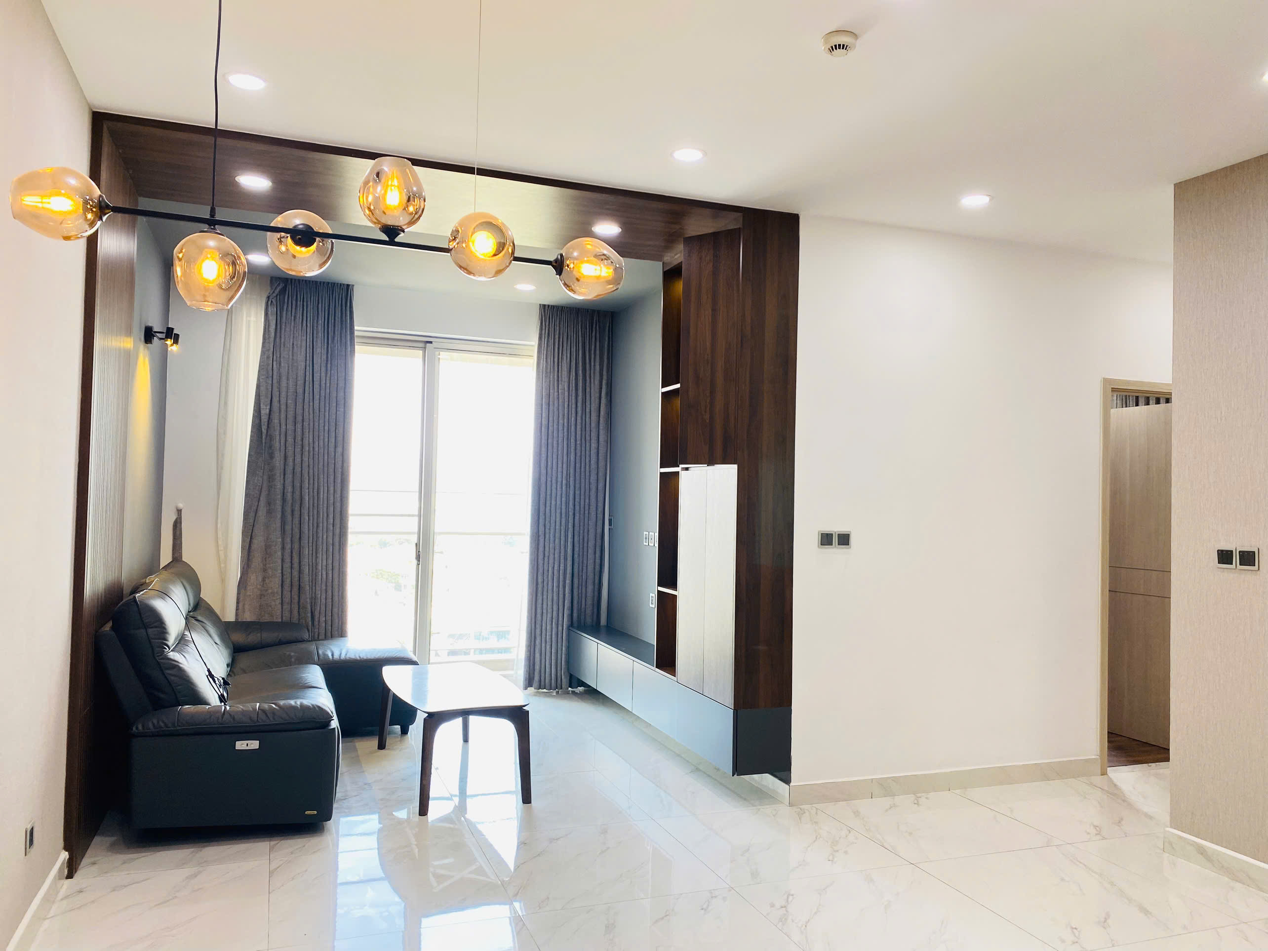 CHO THUÊ CĂN HỘ 2PN - THE PEAK MIDTOWN