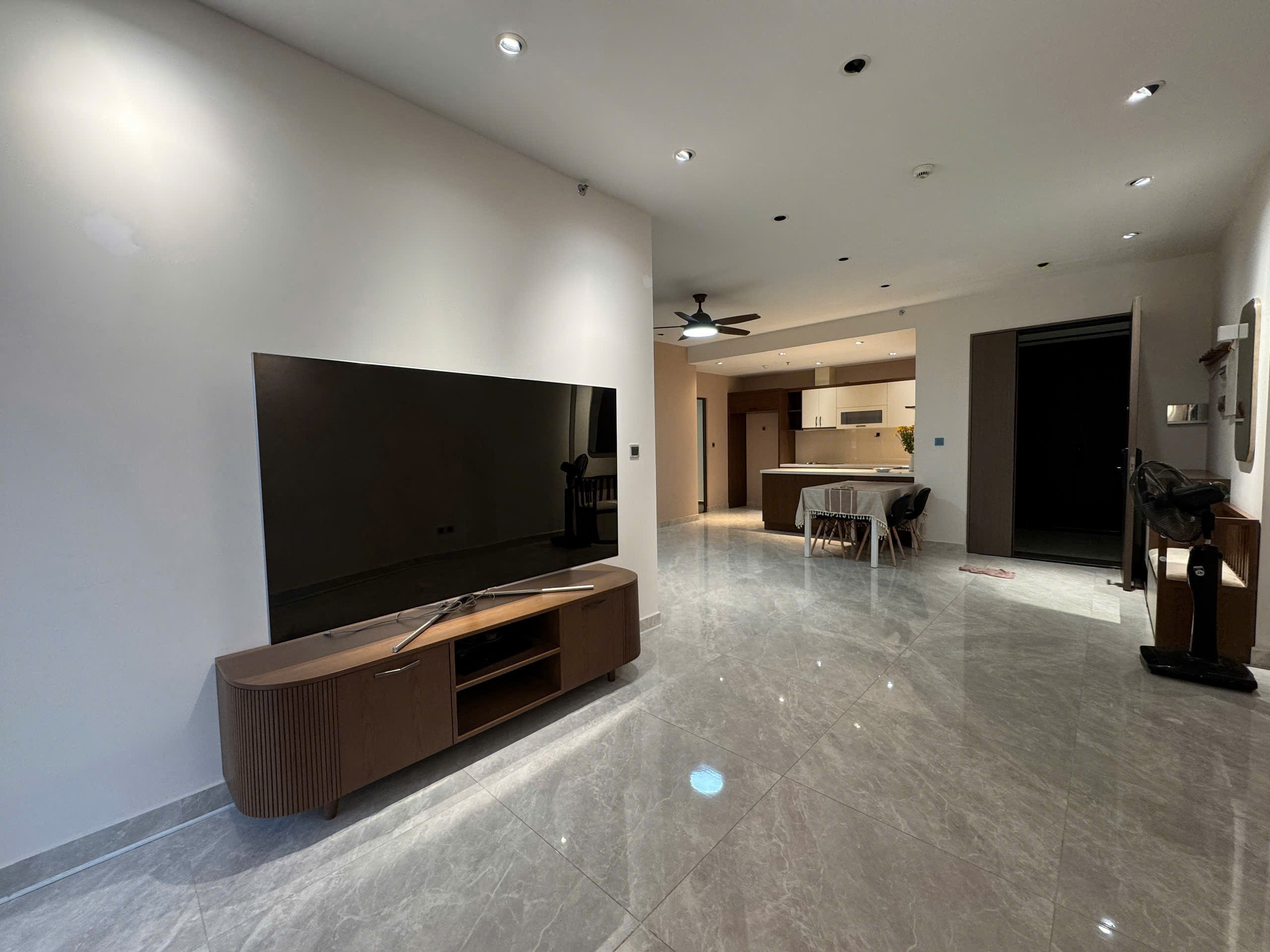 CHO THUÊ CĂN HỘ 3PN - THE PEAK MIDTOWN